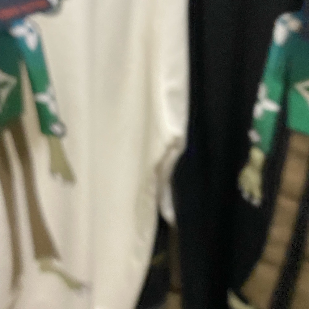 Louis Vuitton sweaters size large